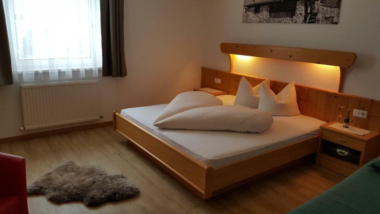 Gaestehaus Walch Fendels Exteriör bild